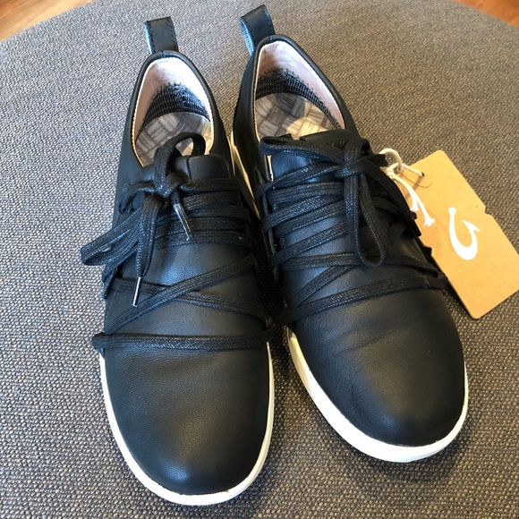 Olukai malua waterproof sneaker - Picture 1 of 5